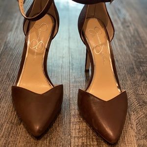 Jessica Simpson beautiful heels